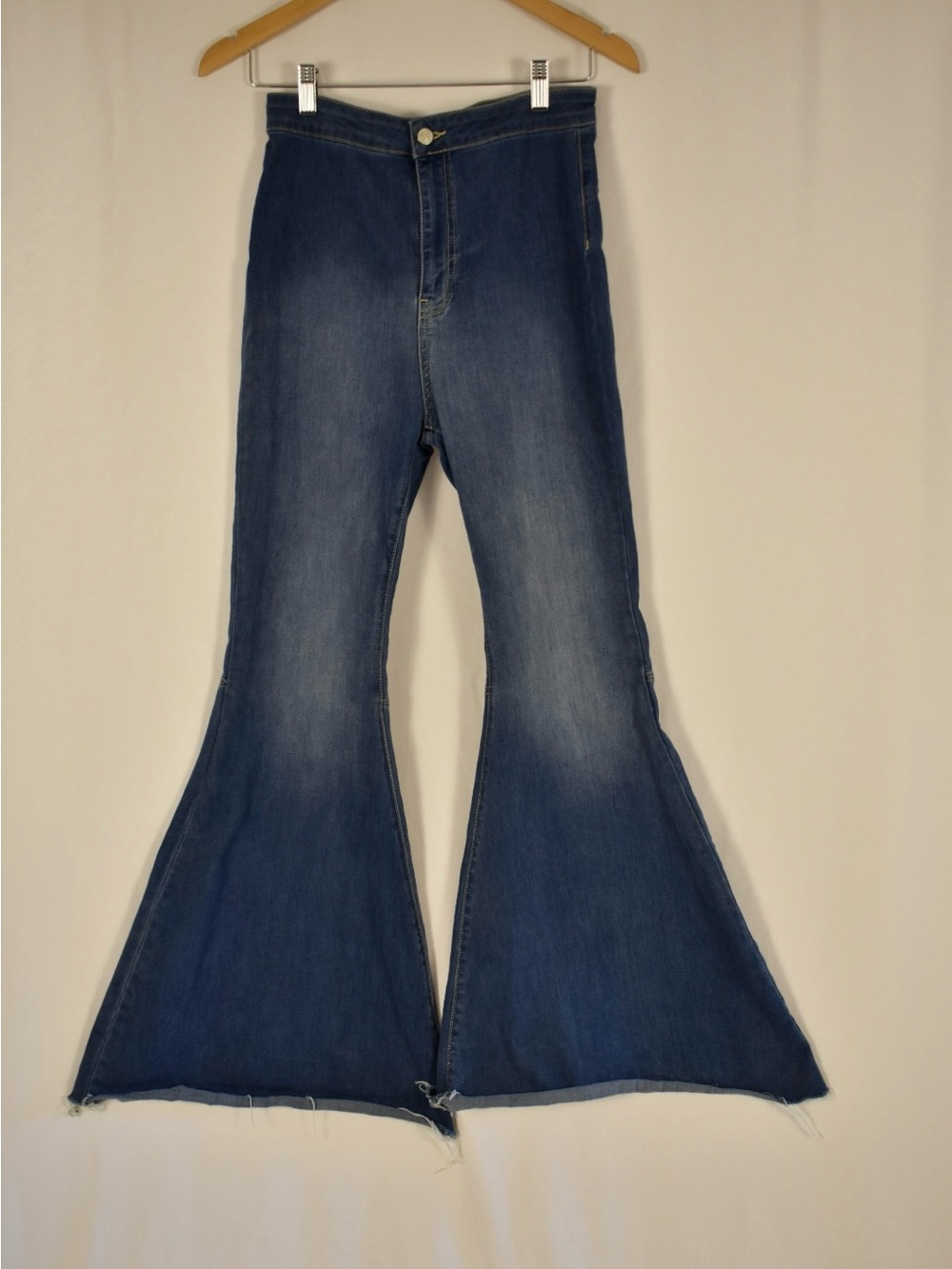 We The Free Free People Jeans Size 30 Super Flare Bell Bottom Raw Hem